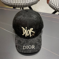 CHRISTIAN DIOR